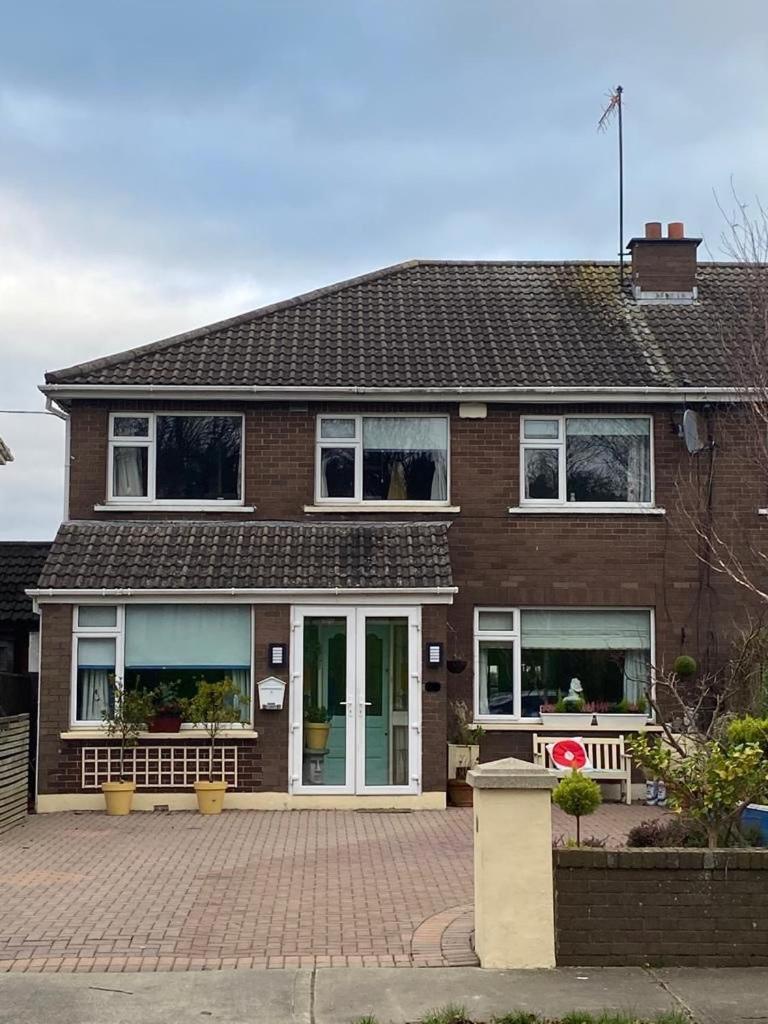 Bythesea Malahide Ngoại thất bức ảnh
